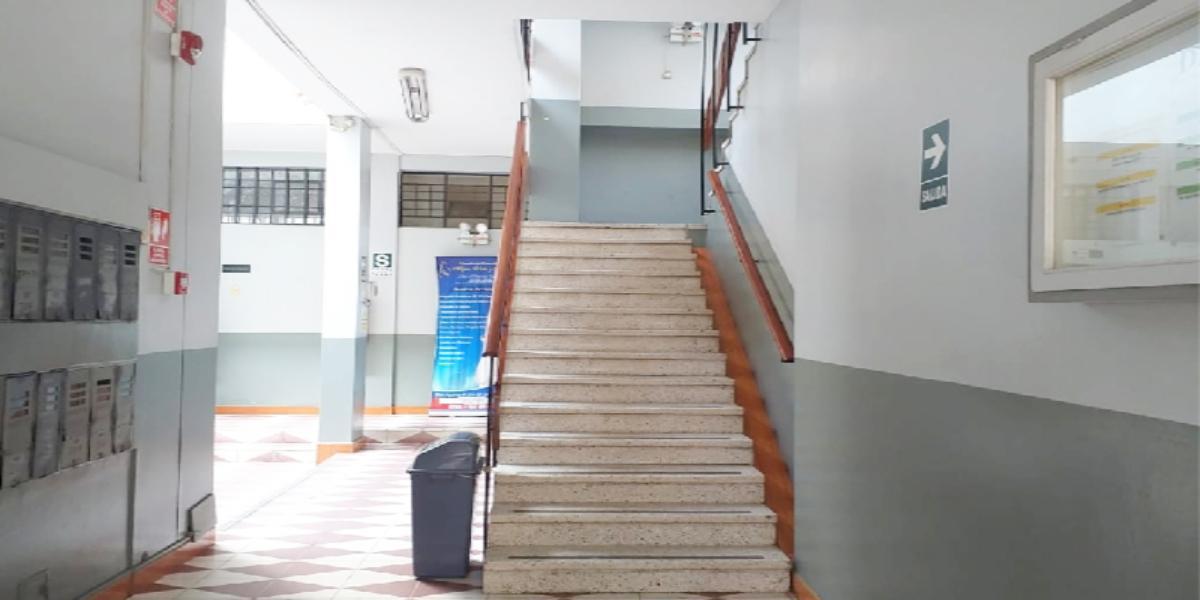 ALQUILER DE OFICINA 1° PISO EN EL CENTRO DE CHICLAYO
